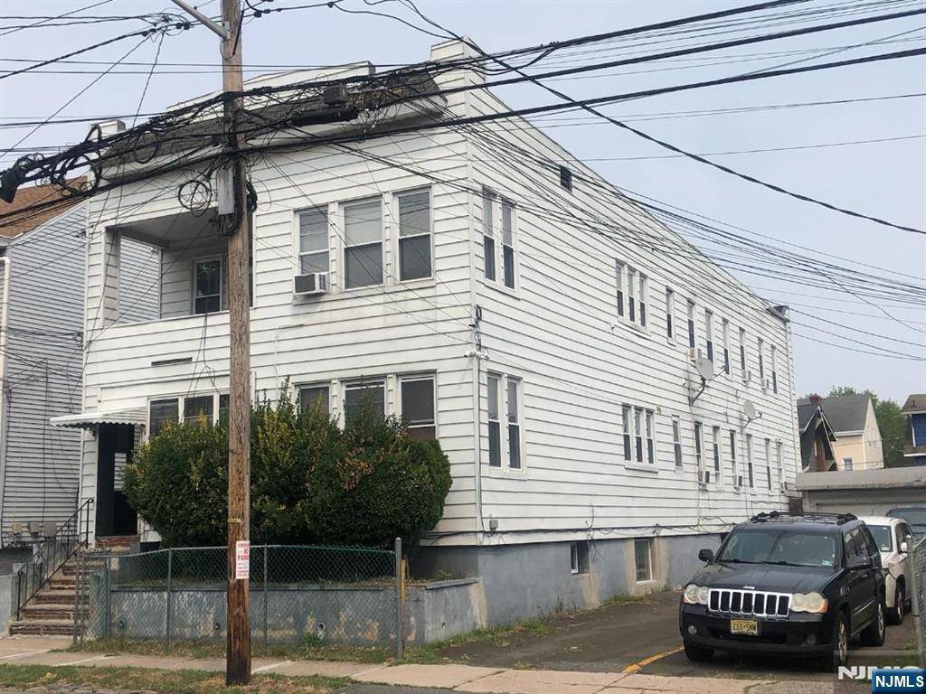 Paterson, NJ 07514,449 E 27th ST