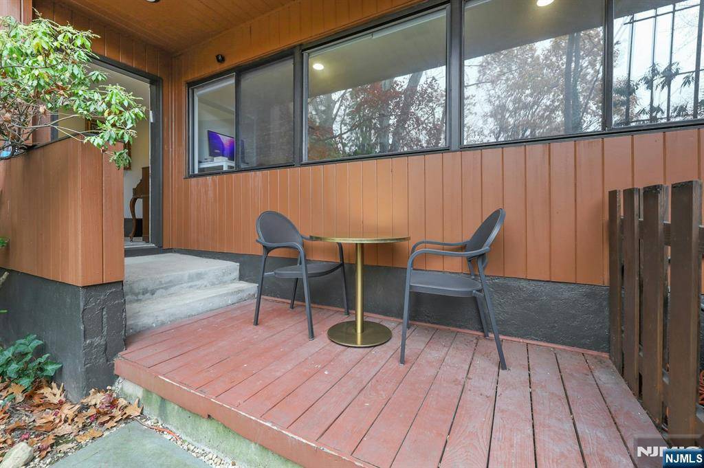 Englewood, NJ 07631,12 Kira LN