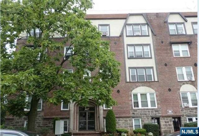 Palisades Park, NJ 07650,407 Highland AVE #C6