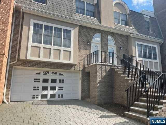 Cresskill, NJ 07626,105 Stonegate