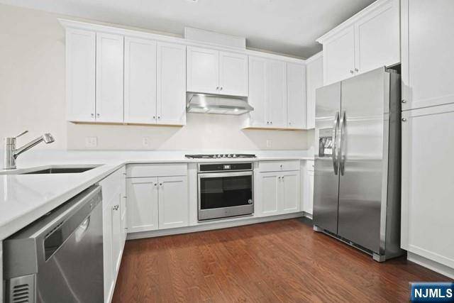 Wood Ridge, NJ 07075,1 Leahy DR