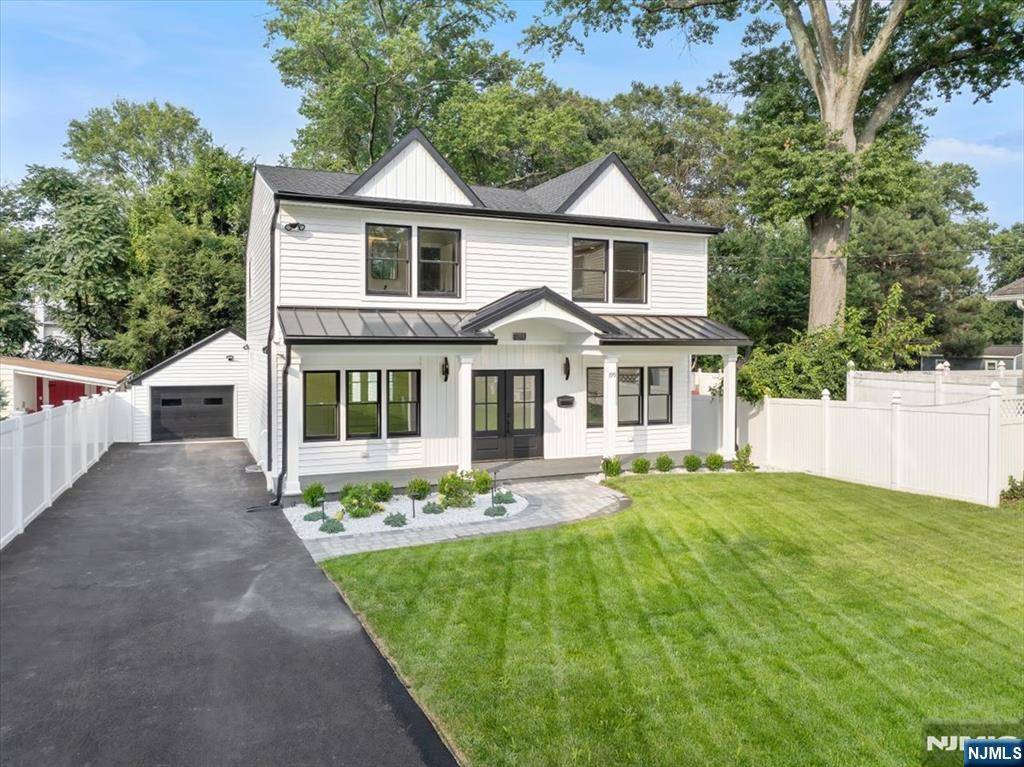 Paramus, NJ 07652,199 Midwood RD