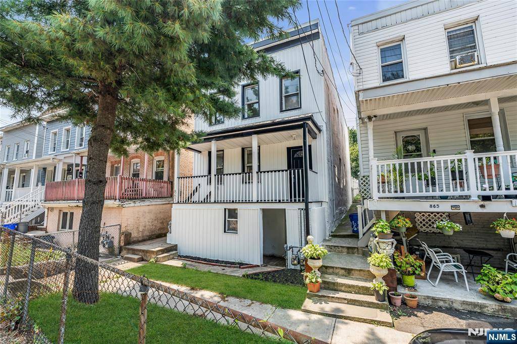 Perth Amboy, NJ 08861,863 State ST