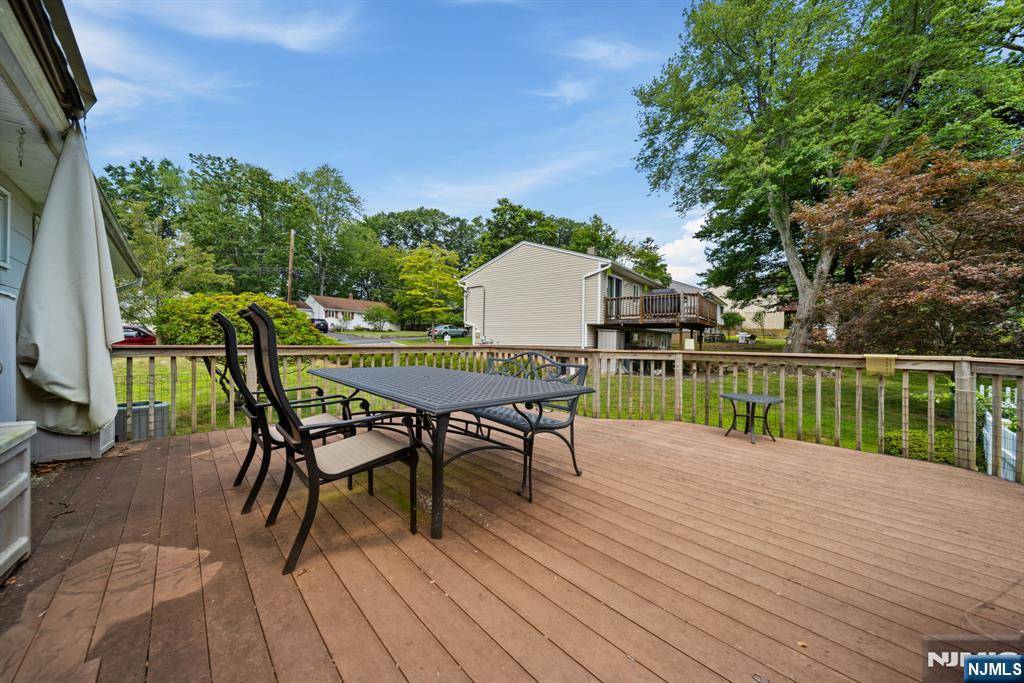 Northvale, NJ 07647,415 Clinton AVE