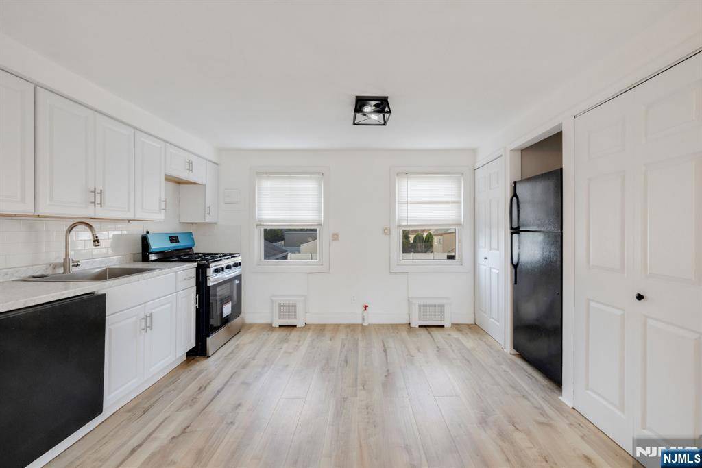 Rutherford, NJ 07070,25B Hastings AVE #B