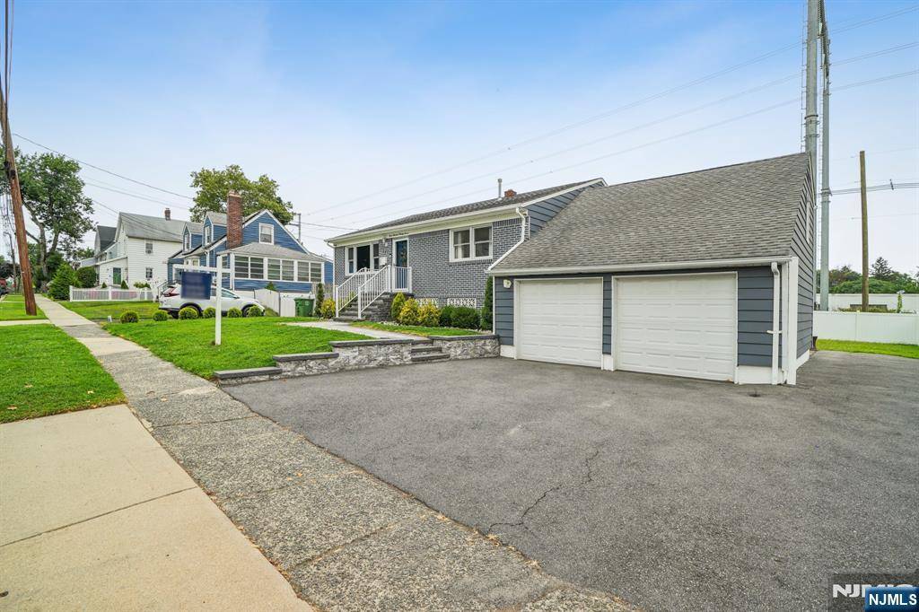Roselle, NJ 07203,327 Cristiani ST