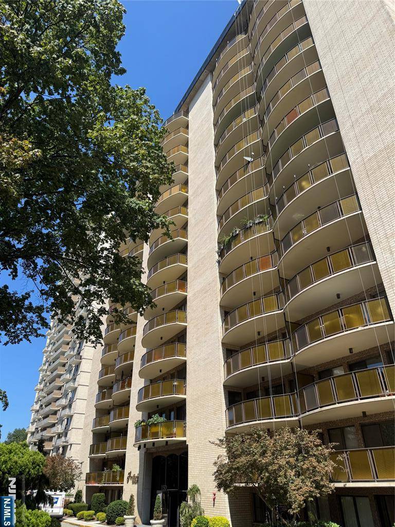 Hackensack, NJ 07601,150 Overlook AVE #4B