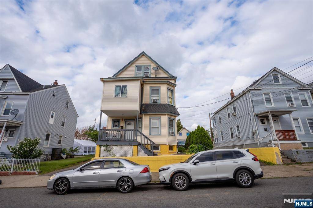 Paterson, NJ 07522,186-188 Carbon ST