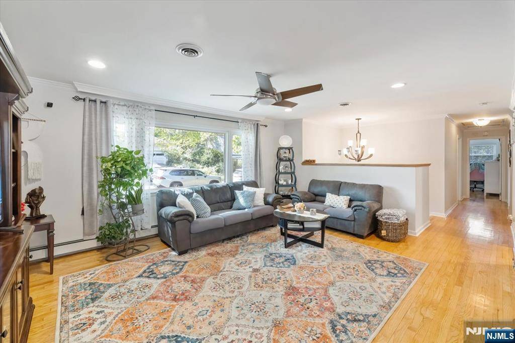 Twp Of Washington, NJ 07676,647 Fern ST