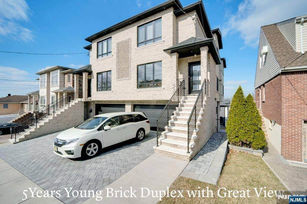 Palisades Park, NJ 07650,333 8th ST #2