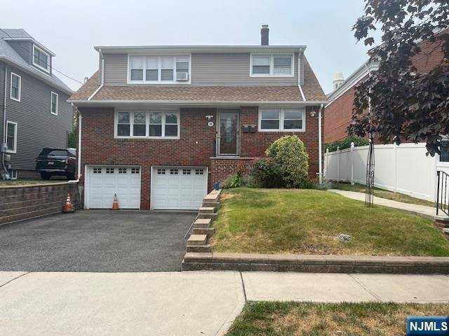 Hasbrouck Heights, NJ 07604,208 Madison AVE #1