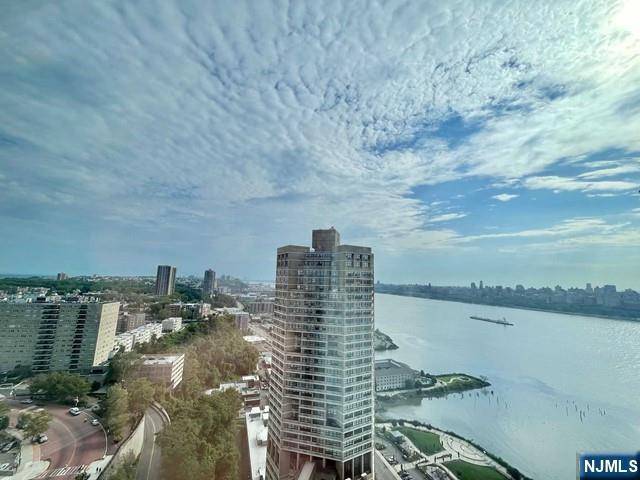 West New York, NJ 07093,7000 Boulevard East #11E