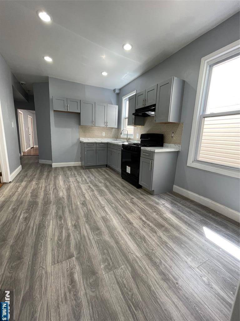 Newark, NJ 07108,119 Ridgewood AVE #2