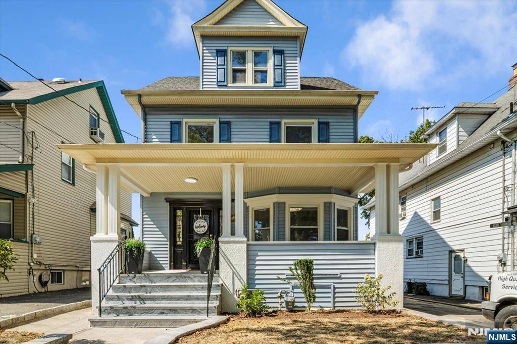 Clifton, NJ 07011,174 Demott AVE