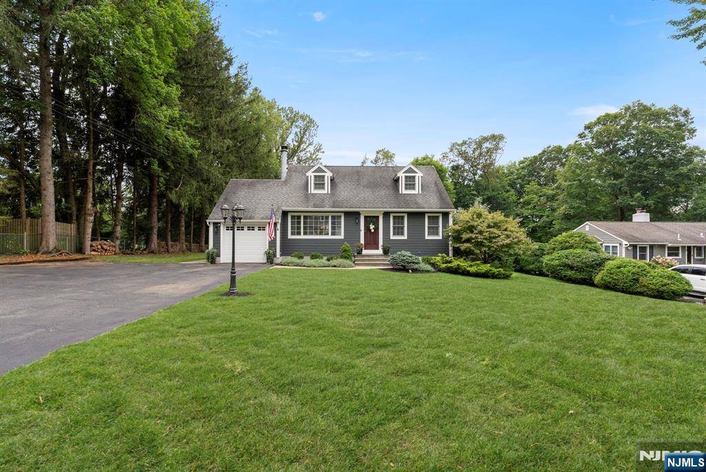 Randolph Township, NJ 07869,12 Crestwood DR