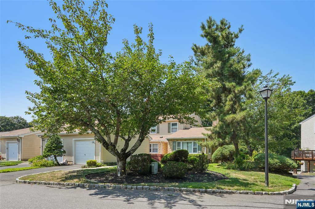 Wayne, NJ 07470,130 Bunker Hill RD