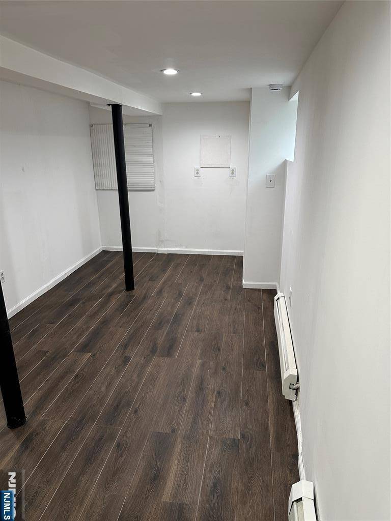 Hackensack, NJ 07601,890 Summit AVE