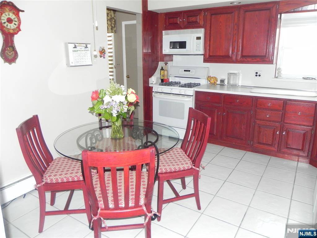 Little Ferry, NJ 07643,16 Elizabeth CT