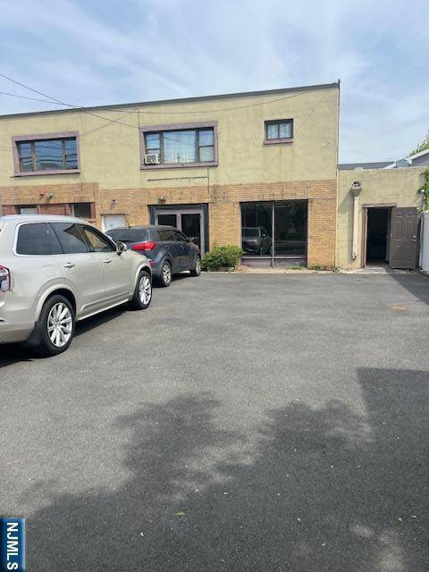 Ridgefield Park, NJ 07660,168 Bergen Turnpike
