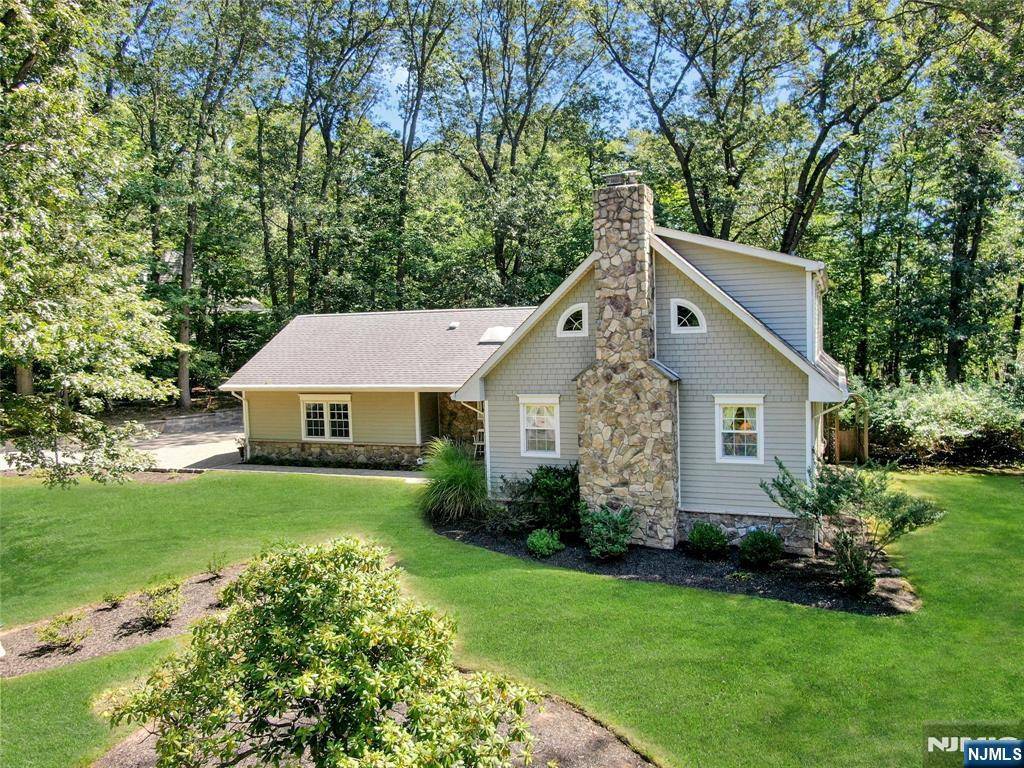 Woodcliff Lake, NJ 07677,66 Rose AVE