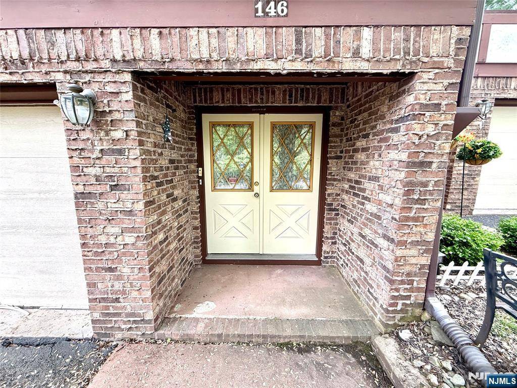 Wayne, NJ 07470,146 Garside AVE #5