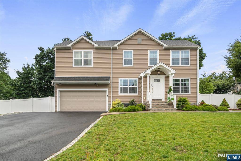 Paramus, NJ 07652,322 E Midland AVE