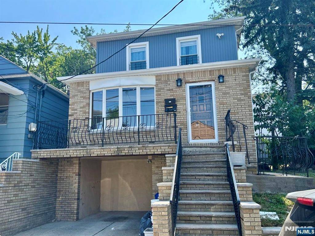 North Bergen, NJ 07047,8406 Newkirk AVE