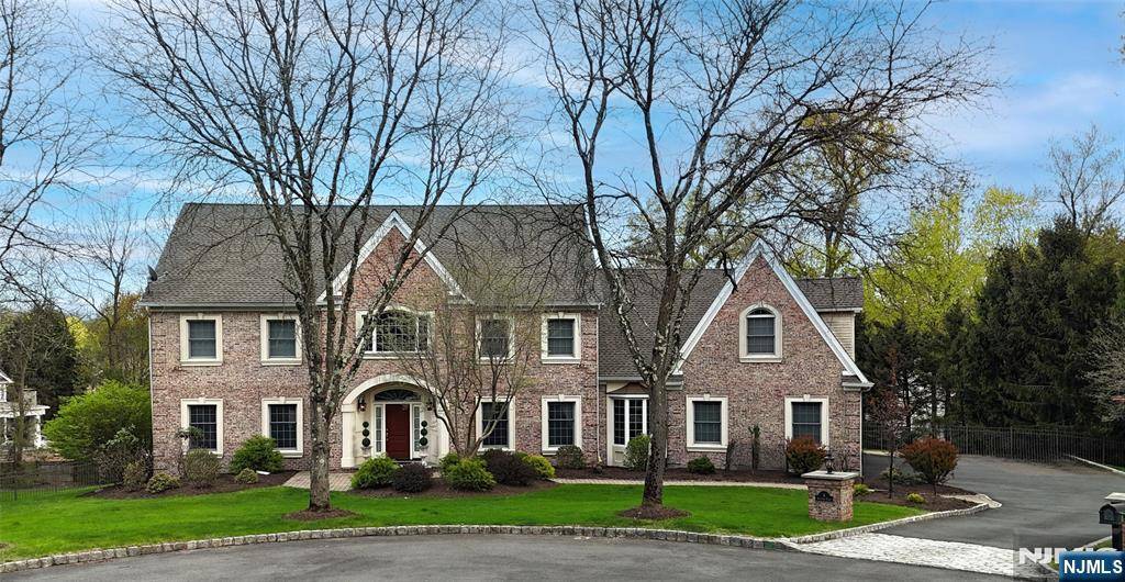 Mahwah, NJ 07430,8 Matthew PL