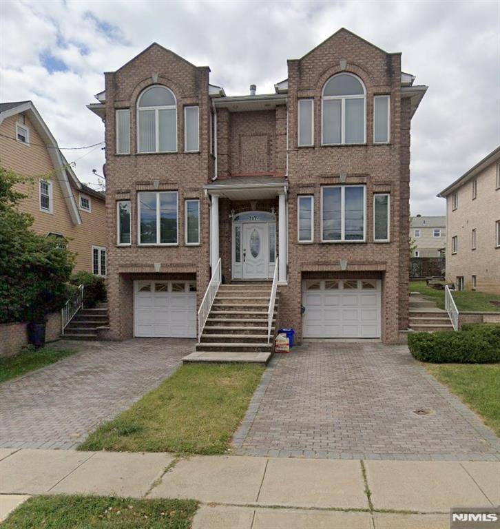 Ridgefield, NJ 07657,717 Kingsland AVE