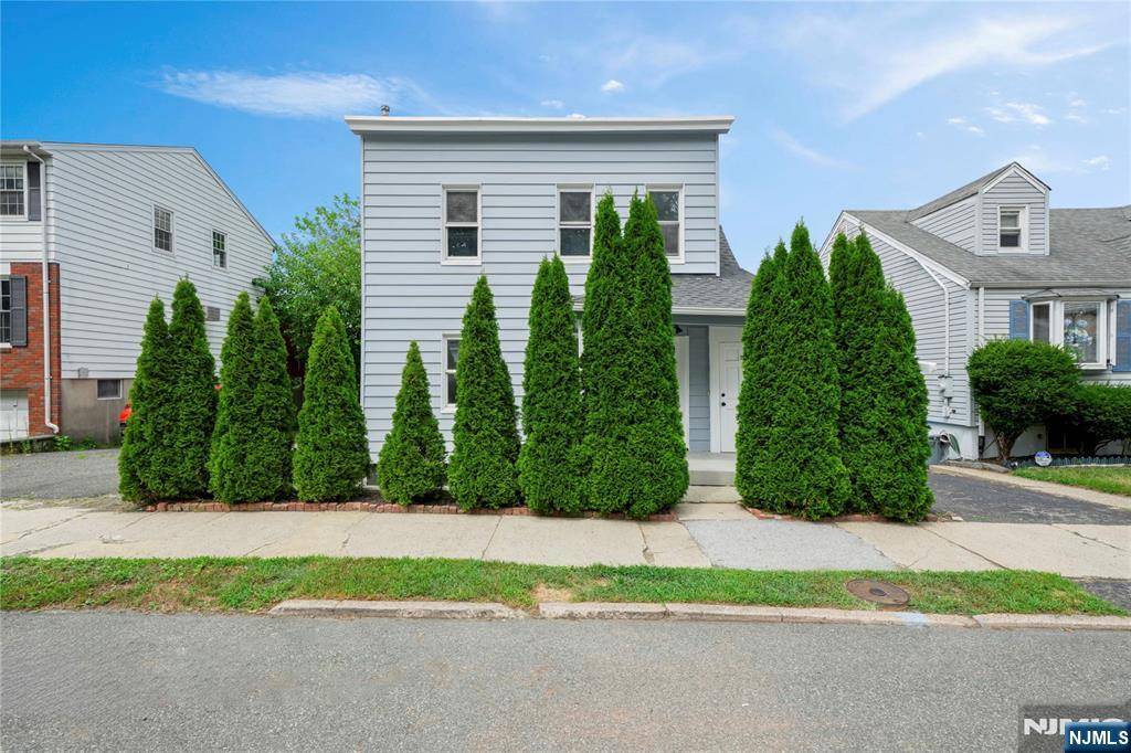 Woodland Park, NJ 07424,74 Marcellus AVE