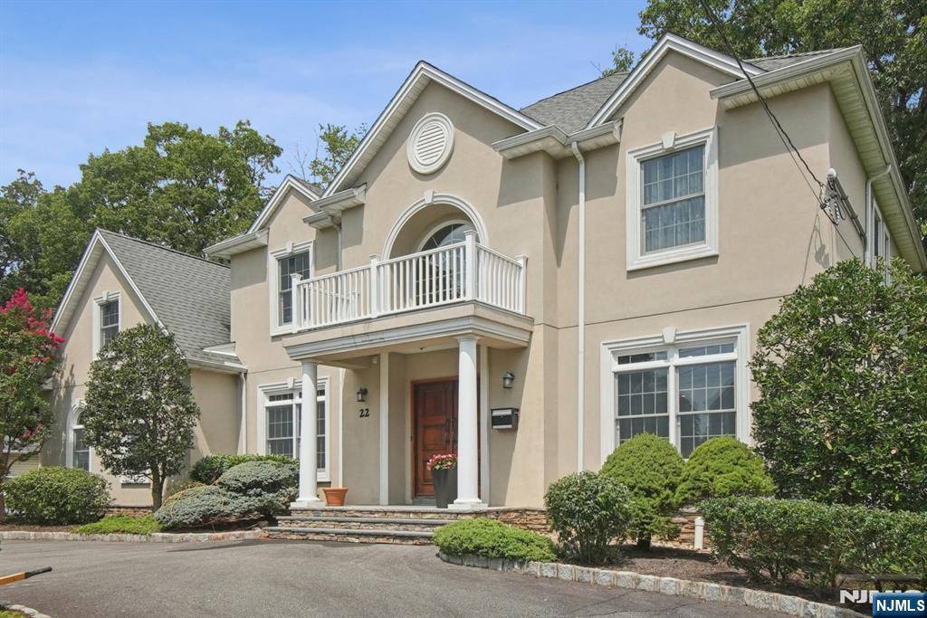 Livingston, NJ 07039,22 S Symington AVE
