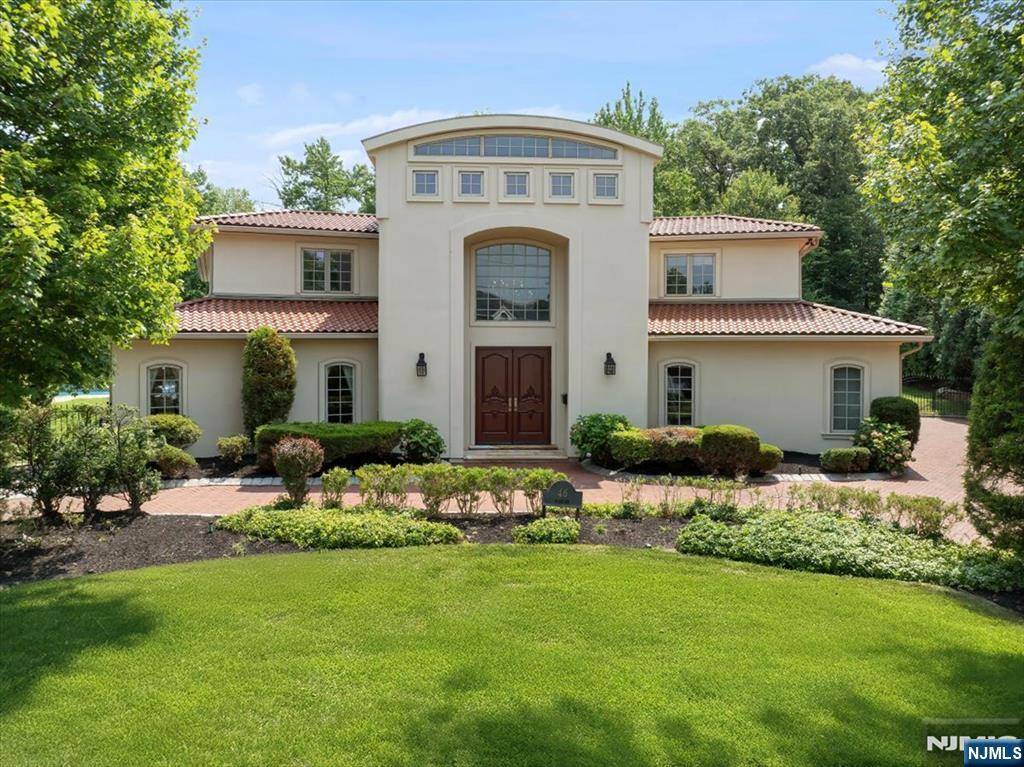 Englewood Cliffs, NJ 07632,46 Jean DR