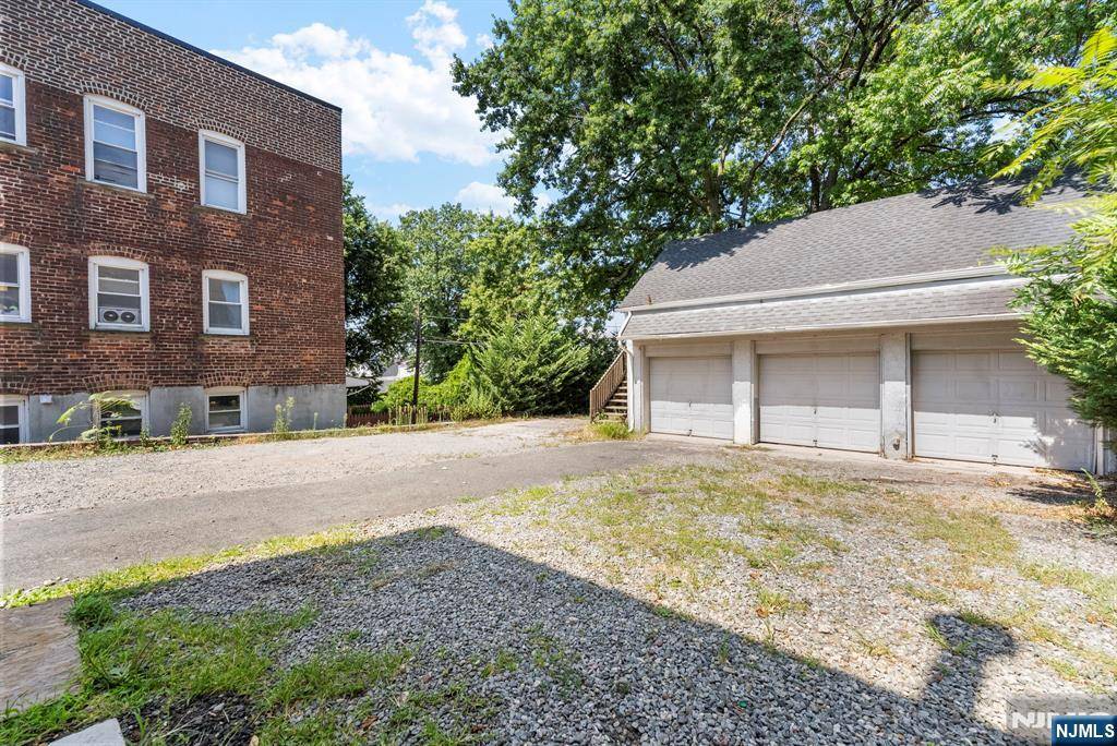 Garfield, NJ 07026,87 Macarthur AVE