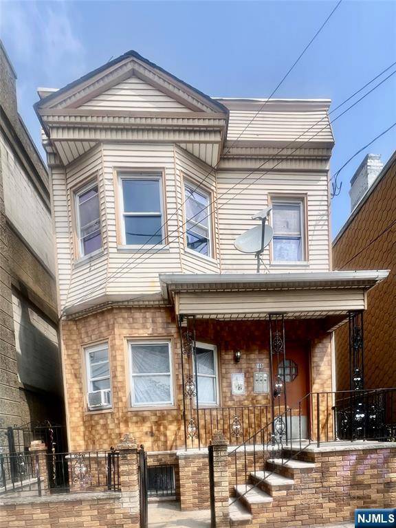 Newark, NJ 07105,168 Christie ST
