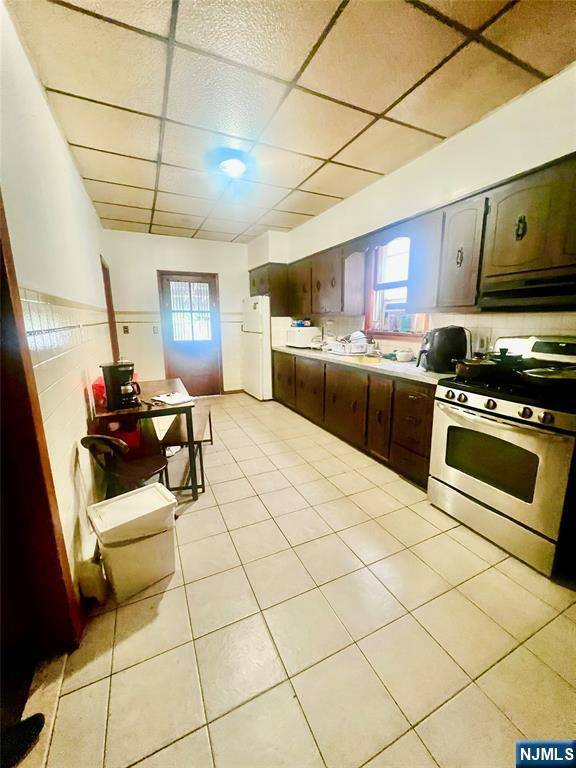 Newark, NJ 07105,168 Christie ST