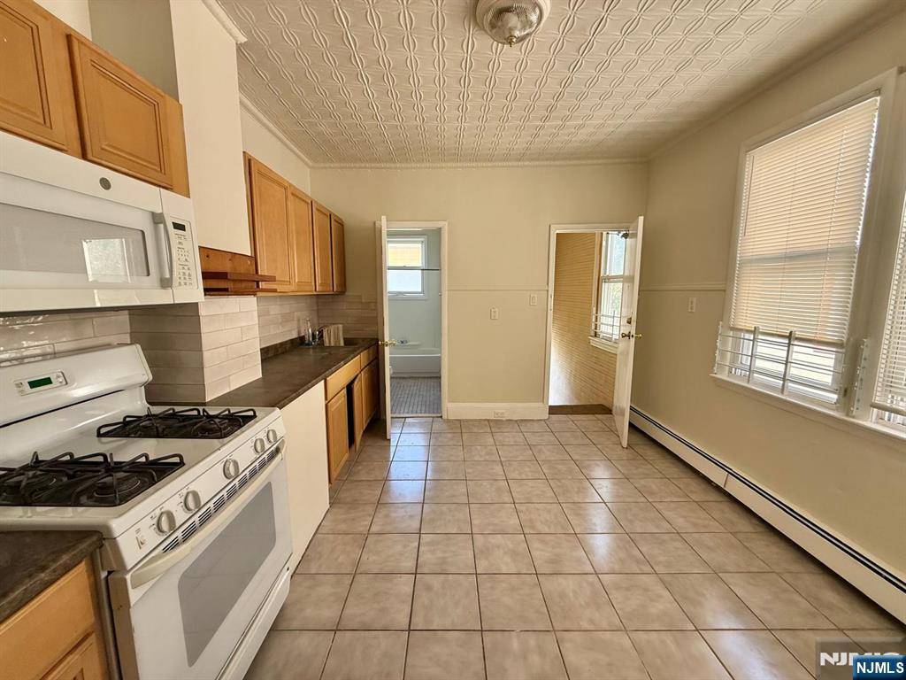 Harrison, NJ 07029,419-421 7th ST #APT2