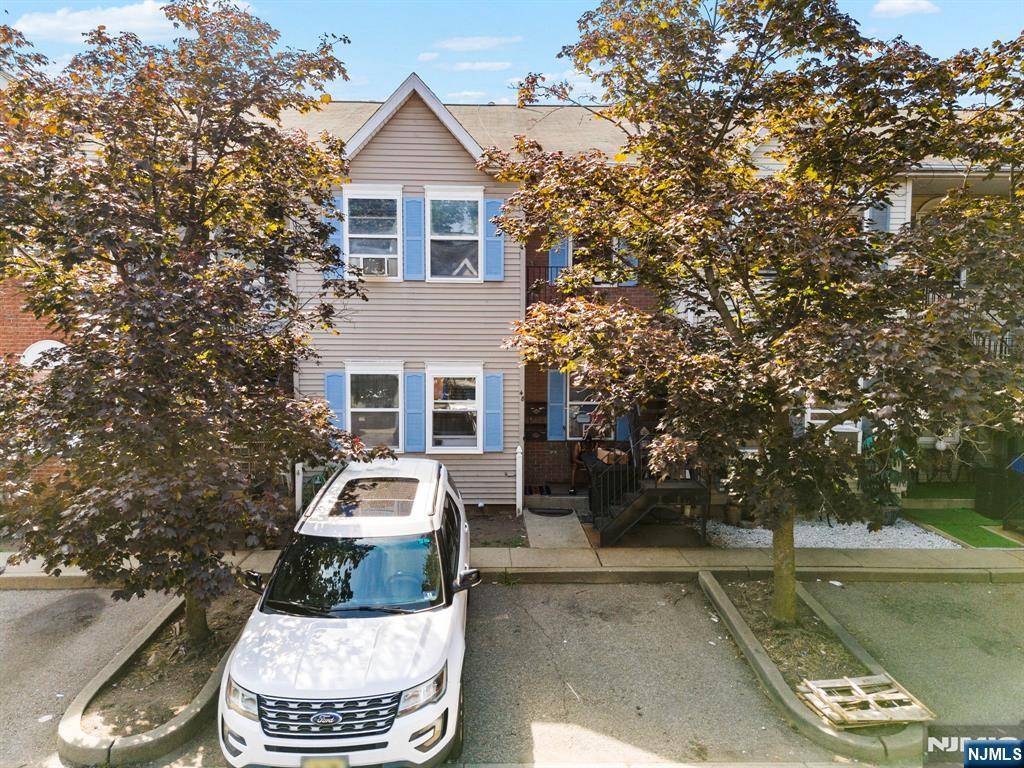 Paterson, NJ 07501,48 Ann ST