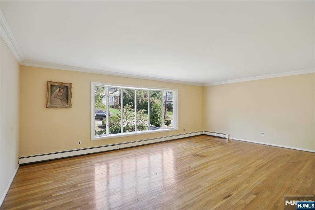Wayne, NJ 07470,12 Baker ST