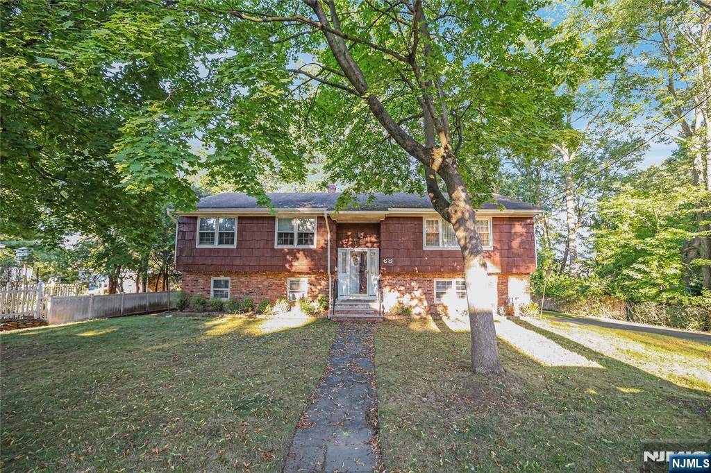 Cresskill, NJ 07626,68 5th ST