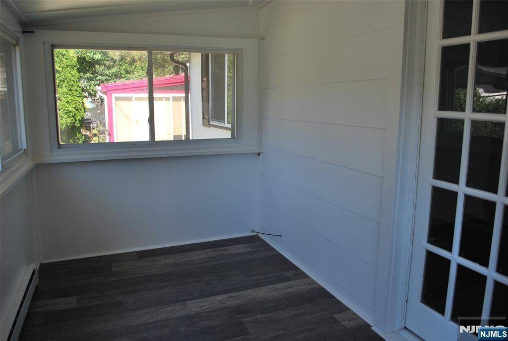 Hopatcong, NJ 07843,458 River Styx RD #16