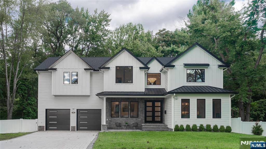 Glen Rock, NJ 07452,142 Ellsworth TER