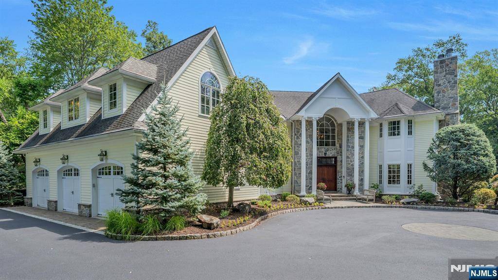 Franklin Lakes, NJ 07417,502 Timberline DR