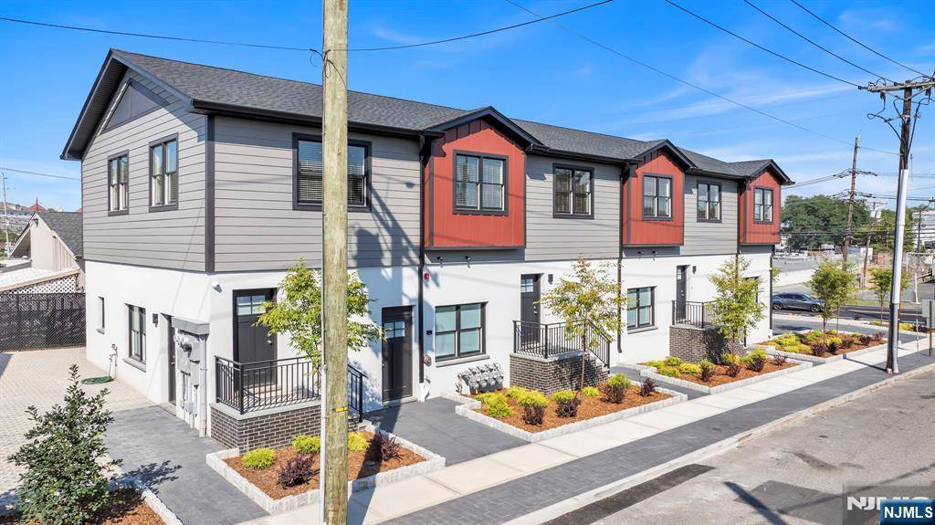 Lyndhurst, NJ 07071,615 Schuyler AVE #B