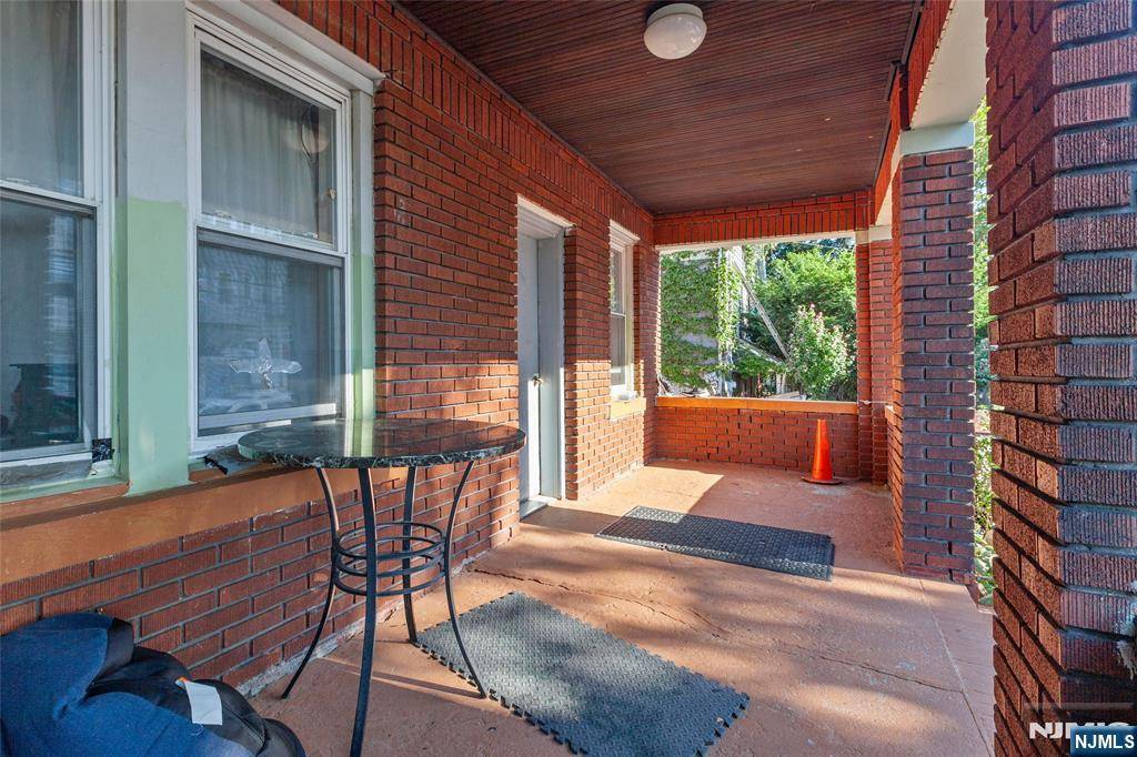 Passaic, NJ 07055,102 10th