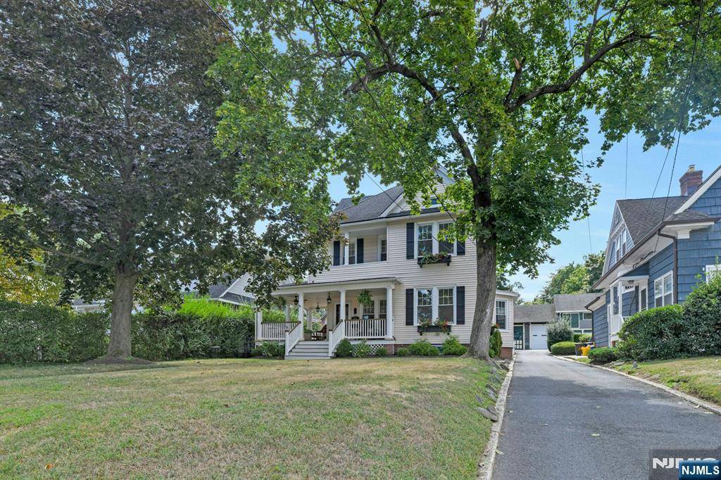 Red Bank, NJ 07701,88 McLaren ST