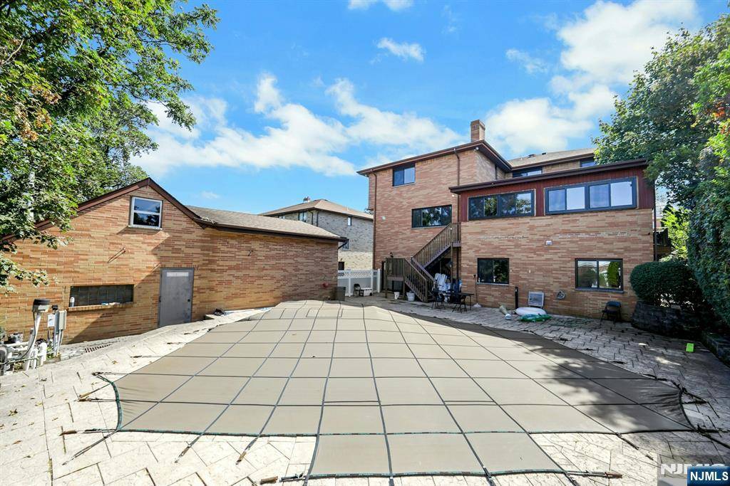 Fort Lee, NJ 07024,2413 Hammett AVE #A