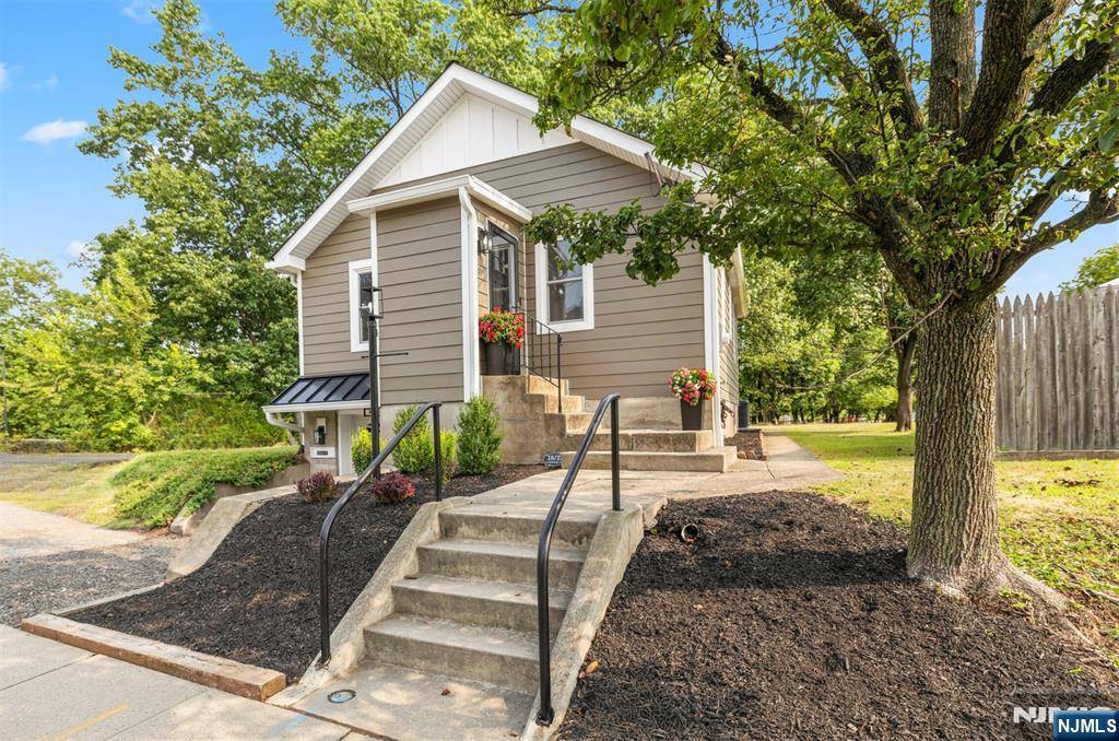 Woodland Park, NJ 07424,15 Lackawanna