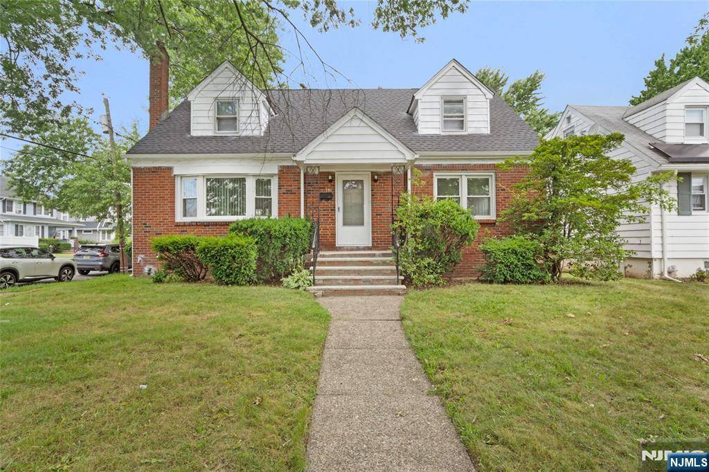 Paterson, NJ 07502,141-143 Crosby AVE