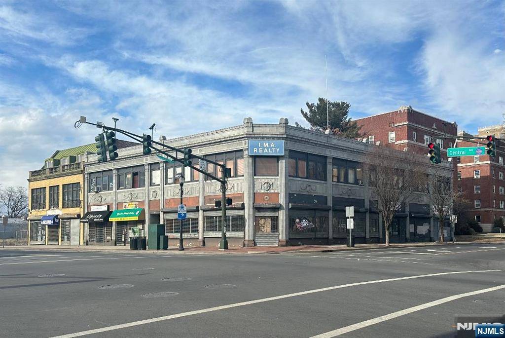 East Orange, NJ 07018,622-634 Central AVE