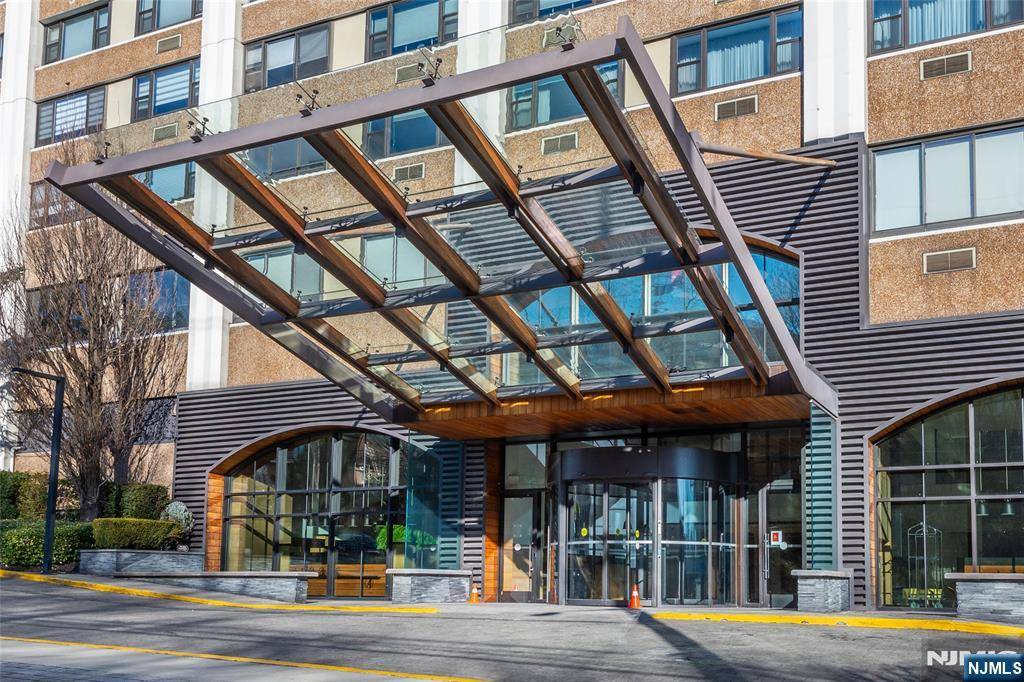 Cliffside Park, NJ 07010,250 Gorge RD #25J